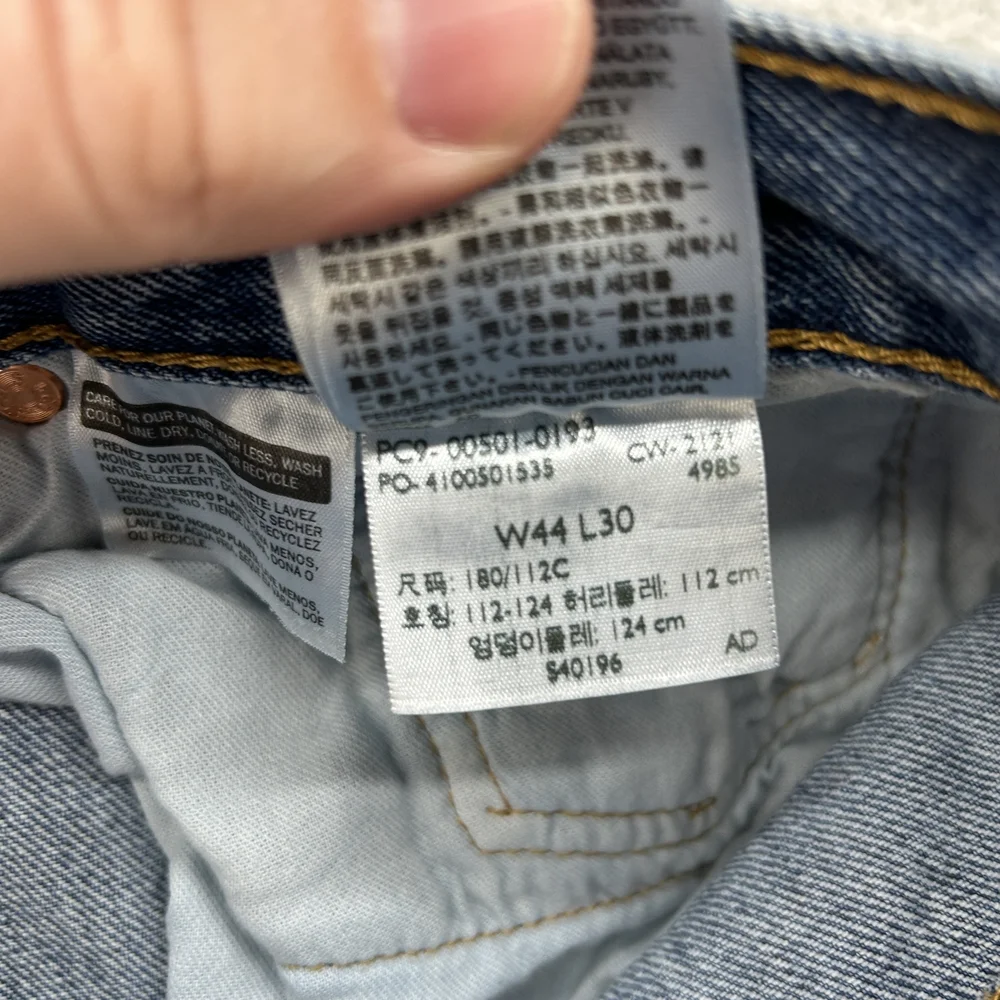 Levis 501 Jeans Mens 44x30 Blue Denim Straight Leg Button Fly Classic